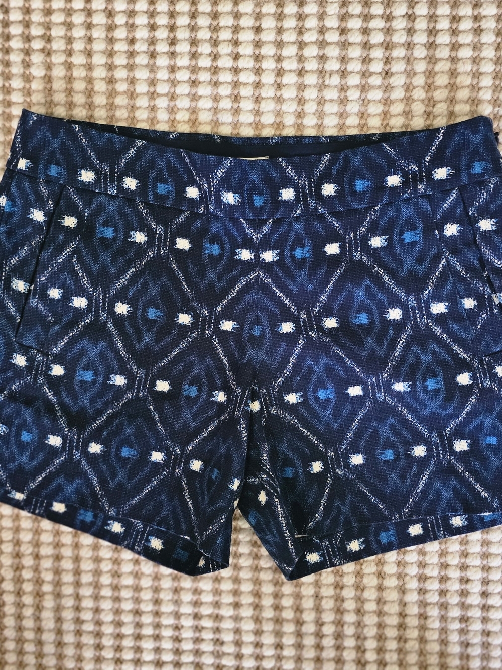 J Crew Women's Blue Ikat Cotton Tailored Shorts Size 2 NWOT